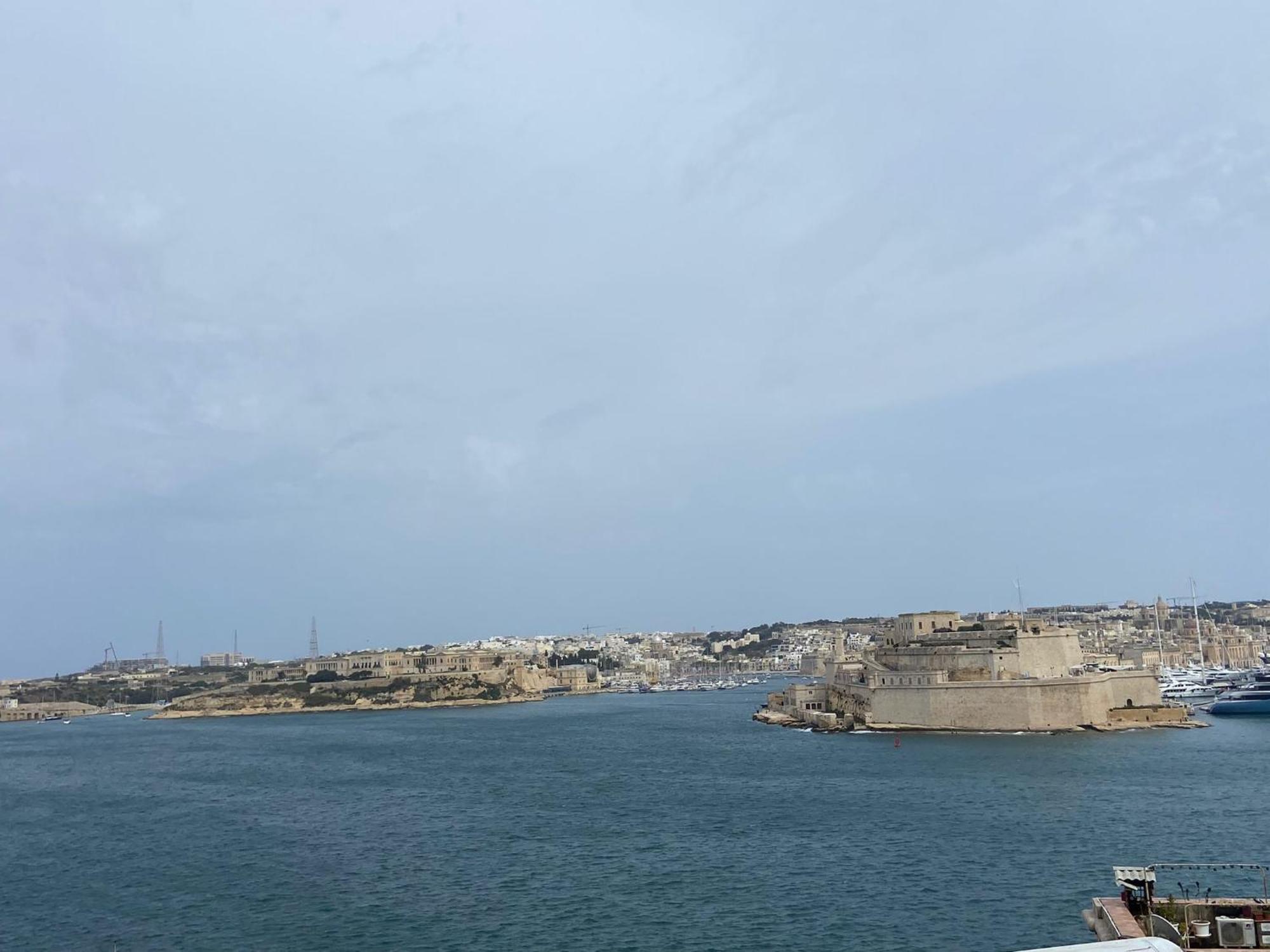 Stylish Seaview Valletta House Экстерьер фото