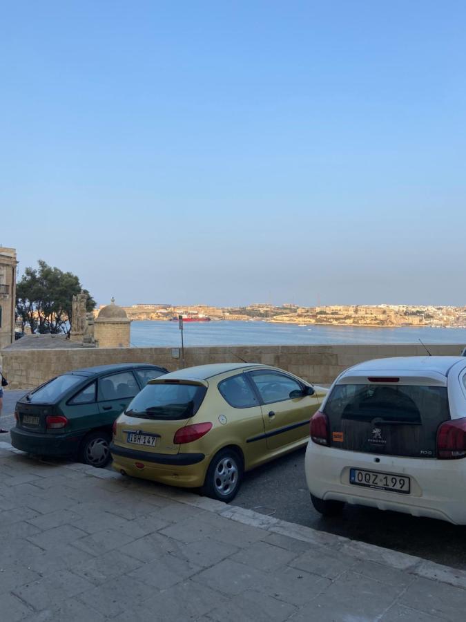Stylish Seaview Valletta House Экстерьер фото